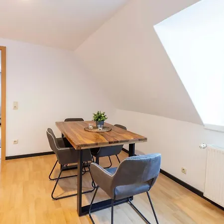 Butz Отель Шарбойц