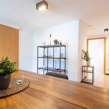 Butz Отель Шарбойц