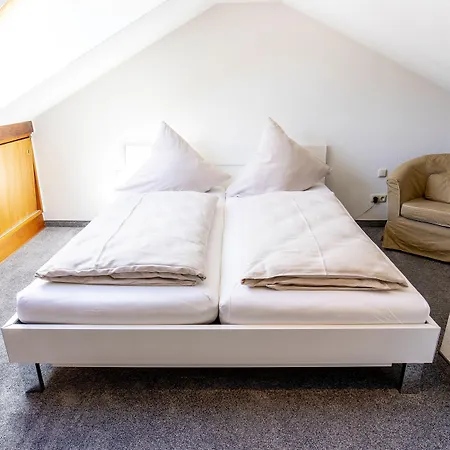 Butz 3* Шарбойц